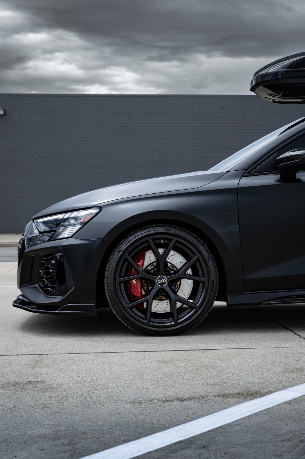 Side profile — Audi RS3